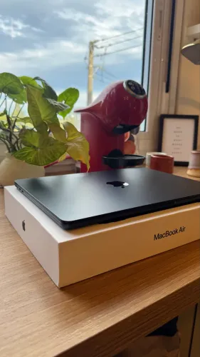 Macbook Air M2 16GB RAM