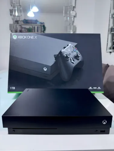 Xbox One X (sem controle)