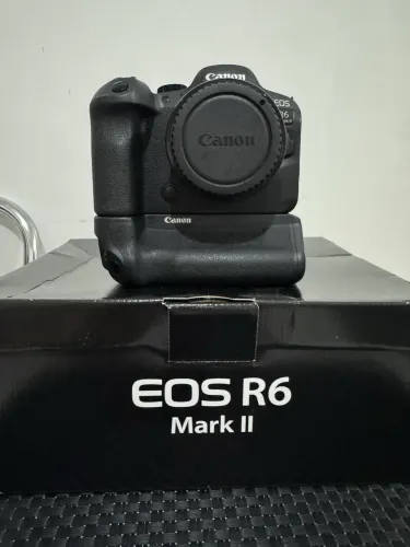 Canon EOS R6 Mark II + Grip BG-R10 - Conjunto Profissional Completo