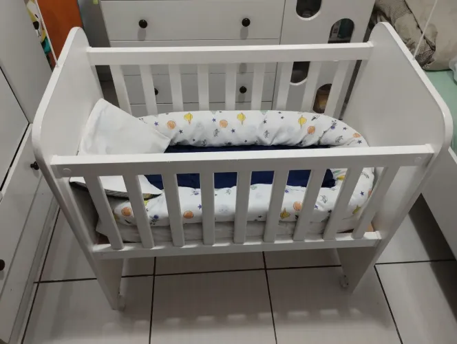 Mini berço + suporte p/banheira
