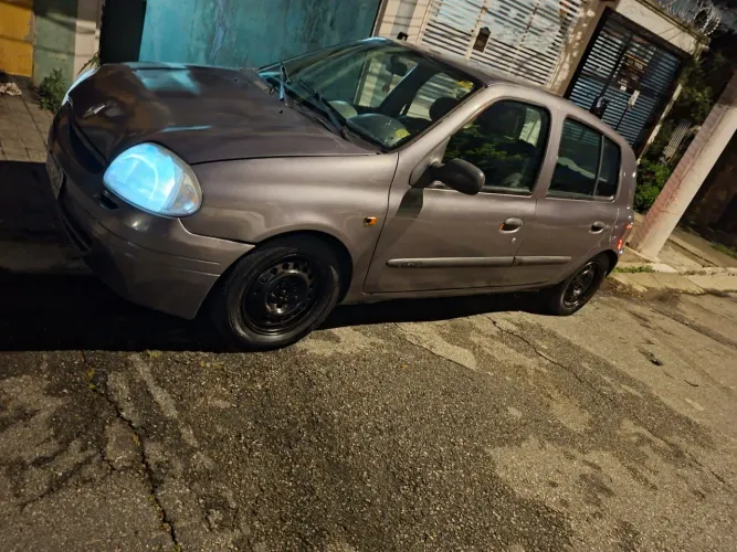 Renault Clio RN/ Expression 1.0 5P 2001