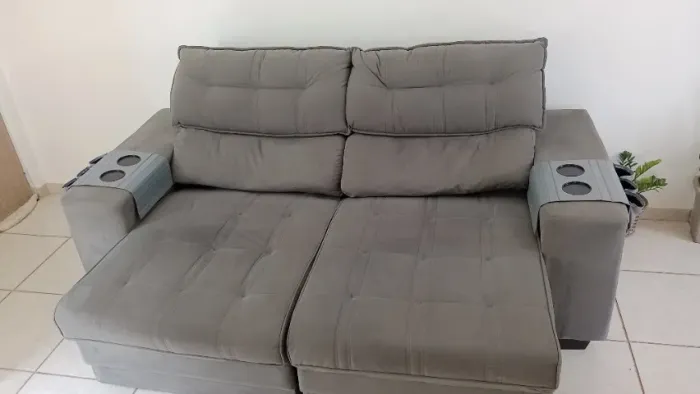 Vendo sofá retrátil 3 lugares