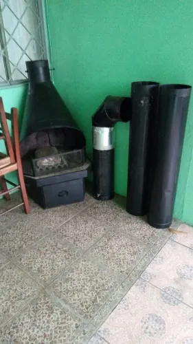 Lareira de Parede com Canos 