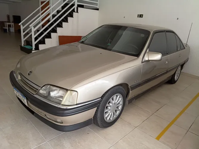 Chevrolet Omega GLS 2.2 / 2.0 (álcool) 1995