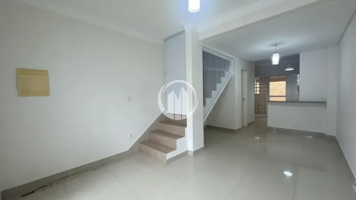 Casa a venda com 2 dormitórios - Condomínio Verdana - Medeiros - Jundiaí/SP