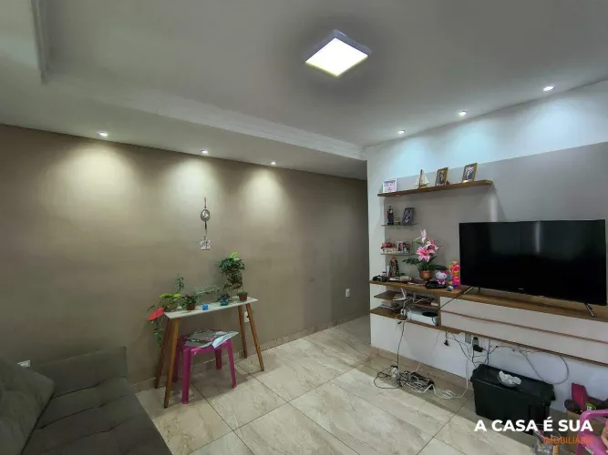 Casa geminada para alugar em Contagem - Jardim Riacho das Pedras (3 quartos, suíte, porcel