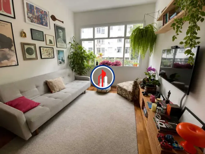 Apartamento : Padrão / Residencial / Leme