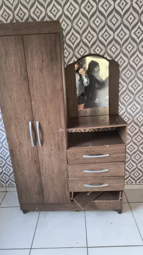 Guarda roupa duas portas