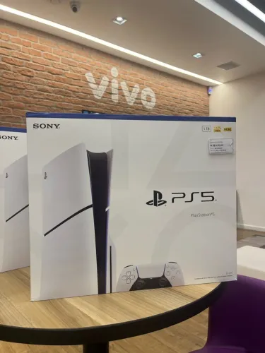 PS5 lacrado e com Garantia ?