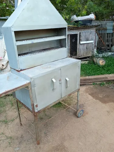 Carinho pra churasquinho semi novo só tô vendendo pq comprei um trailer 