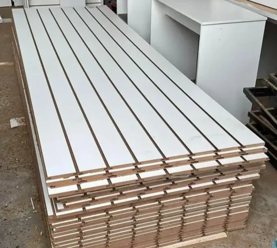 Painel canaletado