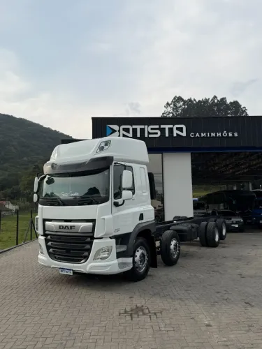 CF FAC 310 8X2 Space Cab Aut (Die.)(E6)