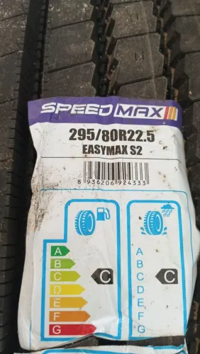 Pneu speed Max 295/80/22.5 direcional
