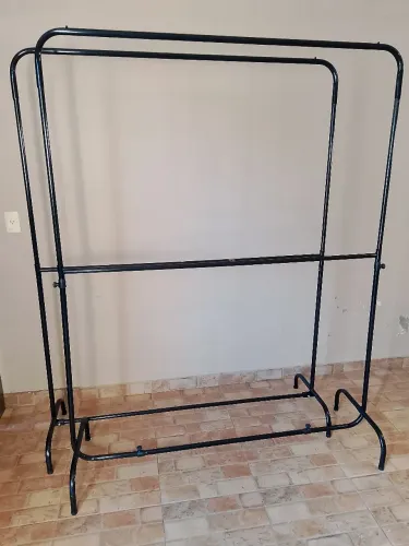 Cabideiro para roupas- Araras