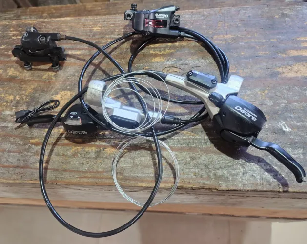 Shimano Deore / Freios Hidráulico integrado