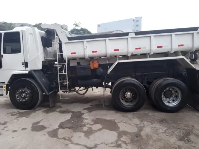 CAMINHÃO TRUCK CAÇAMBA - FORD CARGO