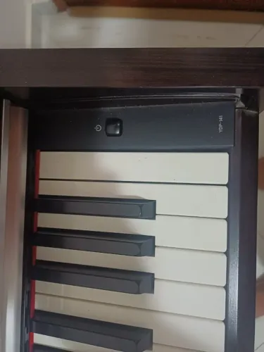 PIANO DIGITAL