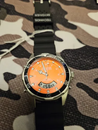 Novo Technos Skydiver laranjado 40mm