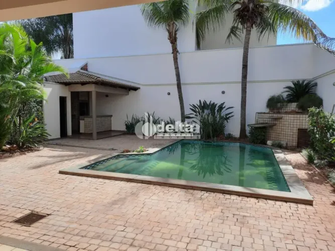 Casa residencial disponível para locação e venda no bairro Morada da Colina em Uberlândia-