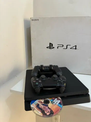 PS4 SLIM 1TB + JOGOS + 2 CONTROLES