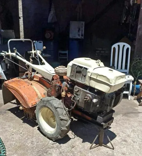 Vendo Tobata 13 com rotativa