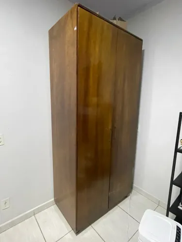 Guarda Roupa Solteiro de Madeira
