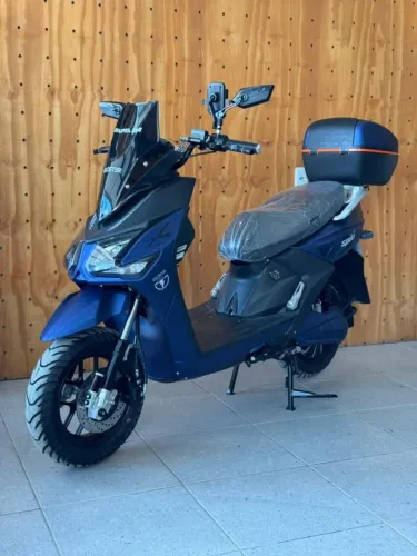 Stake! A Scooter Elétrica linda e potente! Diversas cores
