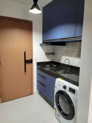 Vendo  Studio mobiliado em Adrianópolis