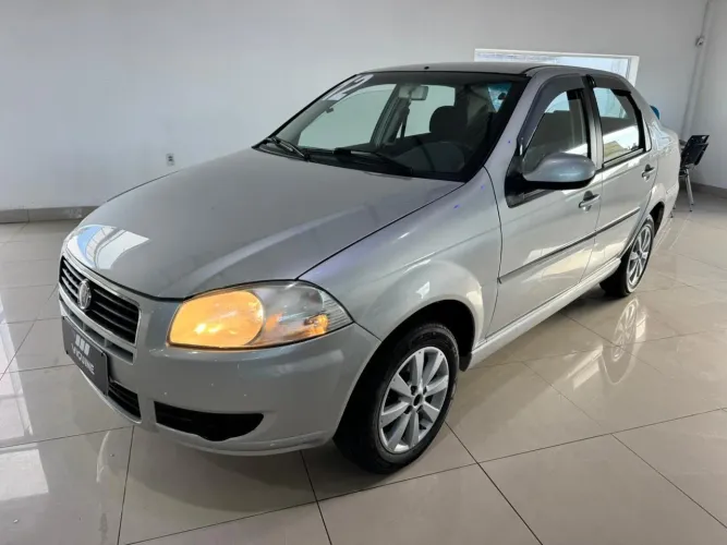 Fiat Siena Celebration 1.0 Fire Flex 8V 4P 2012