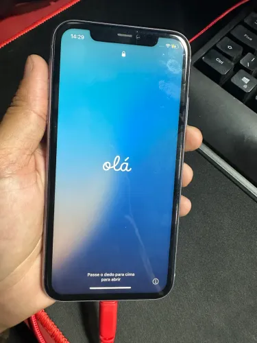 Celular IPhone 11 64g