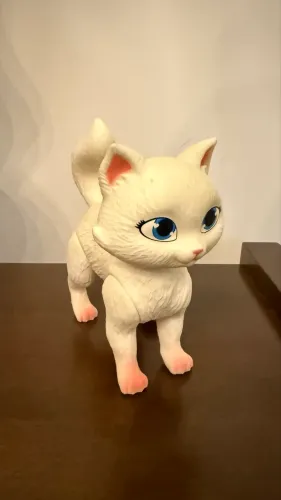 GATA DE BRINQUEDO