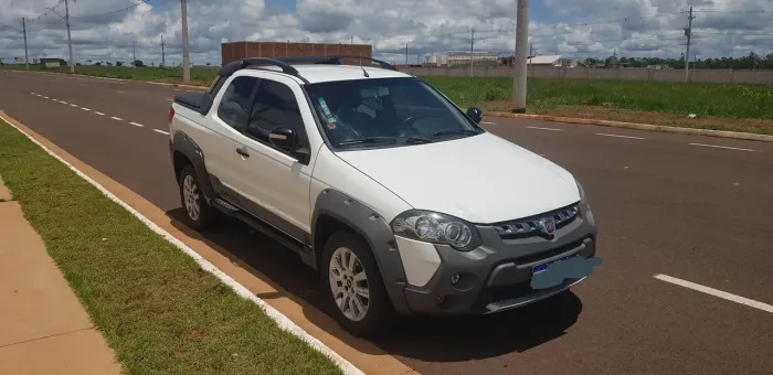 Fiat Strada Adventure1.8/ 1.8 Locker Flex CD 2015
