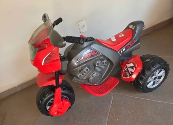 Moto elétrica Infantil bandeirante turbo Cb1200