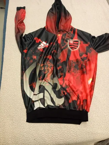 Vende se camisa de frio do flamengo nova  200 reais passo cartão de crédito 
