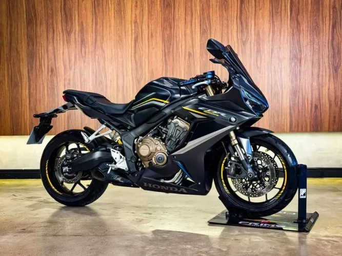 HONDA CBR 650R 2023
