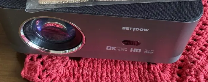 Projetor Bettdow AC1041 Full HD + Tela 150? + Suporte Multivisão MT-305