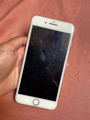 IPHONE 8 PLUS