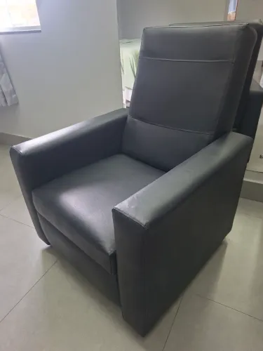 Poltrona reclinavel 
