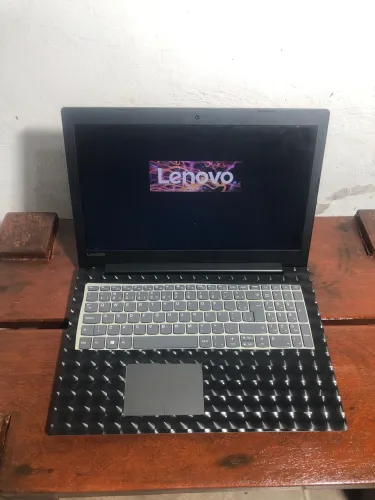 Notebook Lenovo  processador Celeron Ssd 128  gb 4 gigas de ram  Bateria durando 3 horas