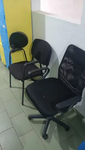 Cadeira de escritório e colegial...