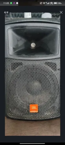 Caixa ativa JBL 