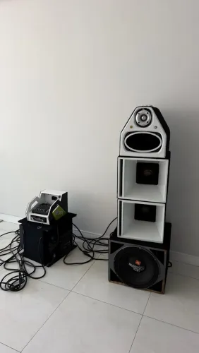 TORRE DE SOM COMPLETA