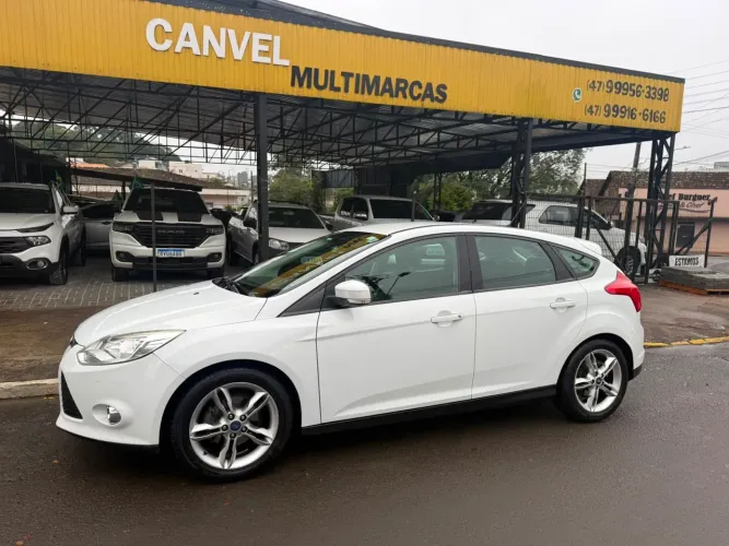 Ford Focus 2.0 16v/se/se Plus Flex 5P Aut. 2015