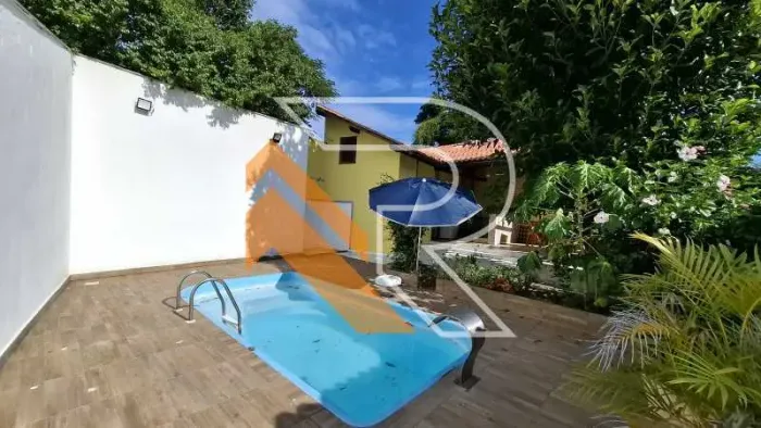 À Venda Casa Linear com 02 Quartos em Itaipu, Região Oceânica de Niterói- RJ