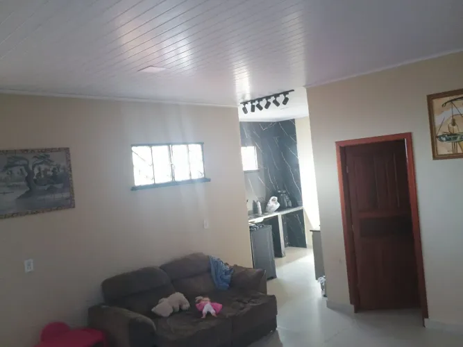 Vende se um condomínio com 4 apartamento , cada apartento com 2 quartos e banheiro ,