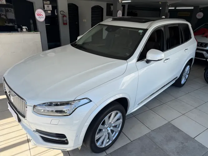 Volvo XC 90 D-5 Inscription 2.0 235cv Dies. 5P 2019