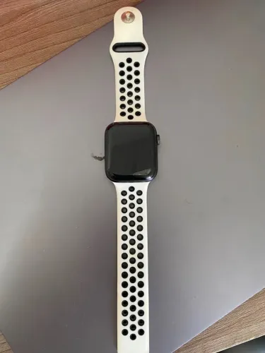 Apple Watch SE 44mm