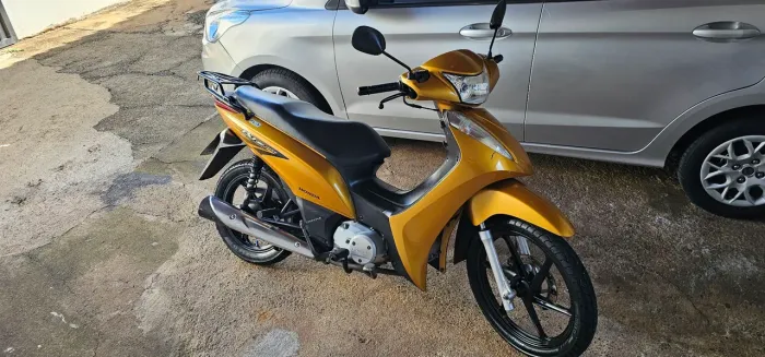 Honda Biz e completa 2011 impecável 