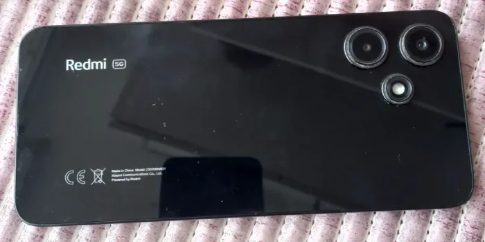 Celular Redmi 12 5G, Hype4 OS, funcionando perfeitamente