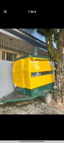 Vendo trailer de fibra com pintura nova.